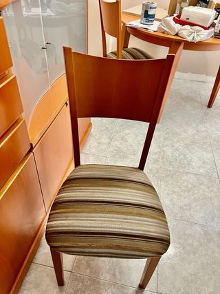 mueble de comedor, mesa y 4 sillas