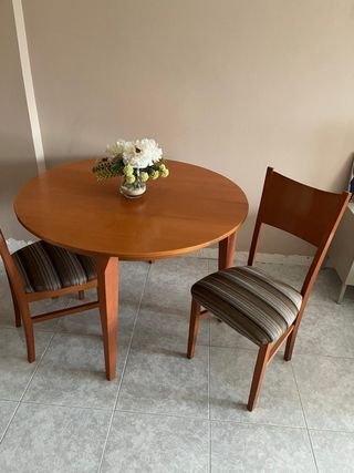 mueble de comedor, mesa y 4 sillas