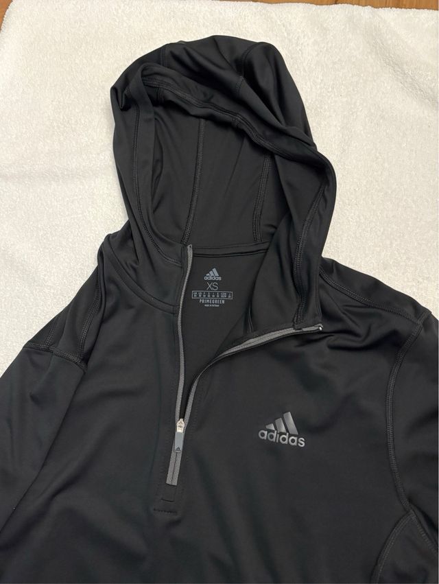 Moletom Adidas com capuz preto Tamanho XS