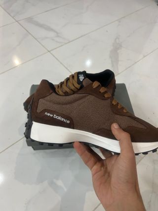 New Balance 327 Castanho Bege