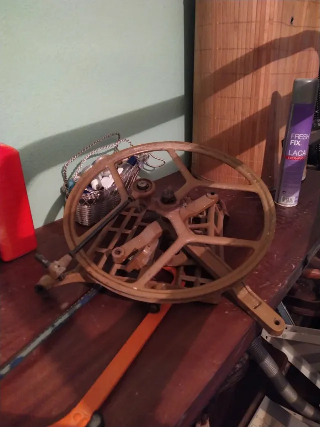 Máquina de coser Alfa Royale