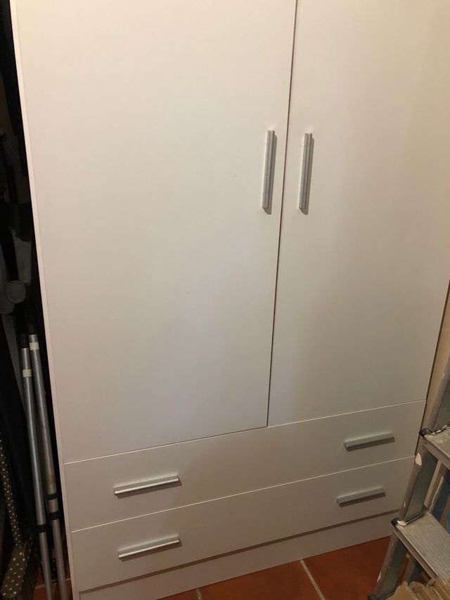 Ropero blanco 2 puertas y 2 cajones