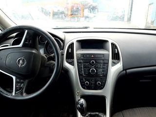 Centralita motor uce opel 55577647 astra j 1123402