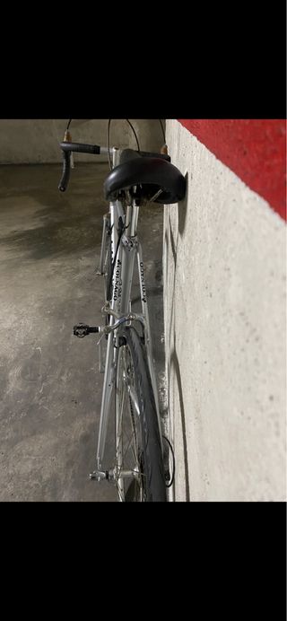 Bicicleta de carretera antigua Colnago