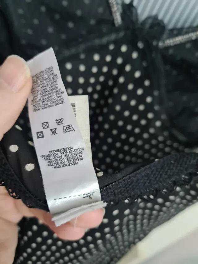 Lingerie sexy com bolinhas