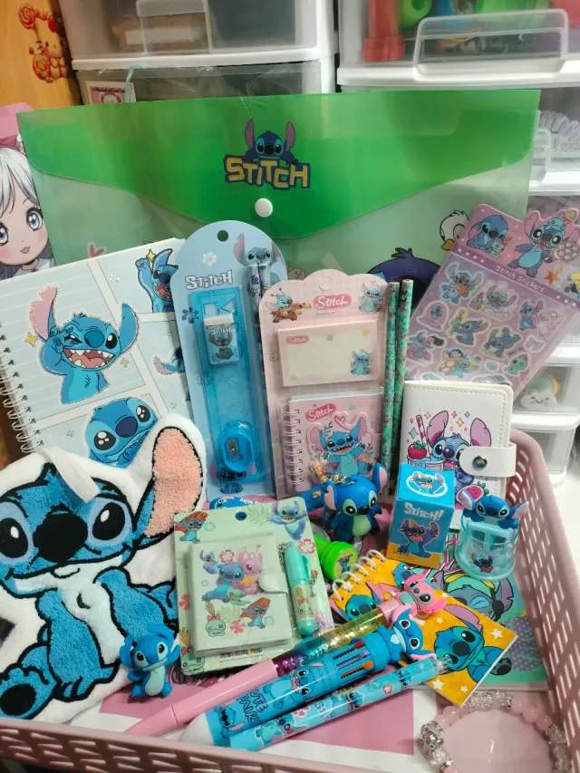 Lote de productos de Stitch
