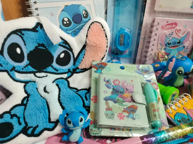 Lote de productos de Stitch
