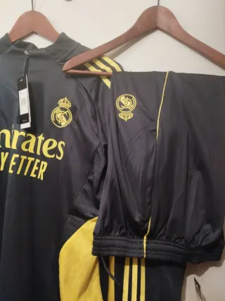 Chándal Adidas Negro y Amarillo