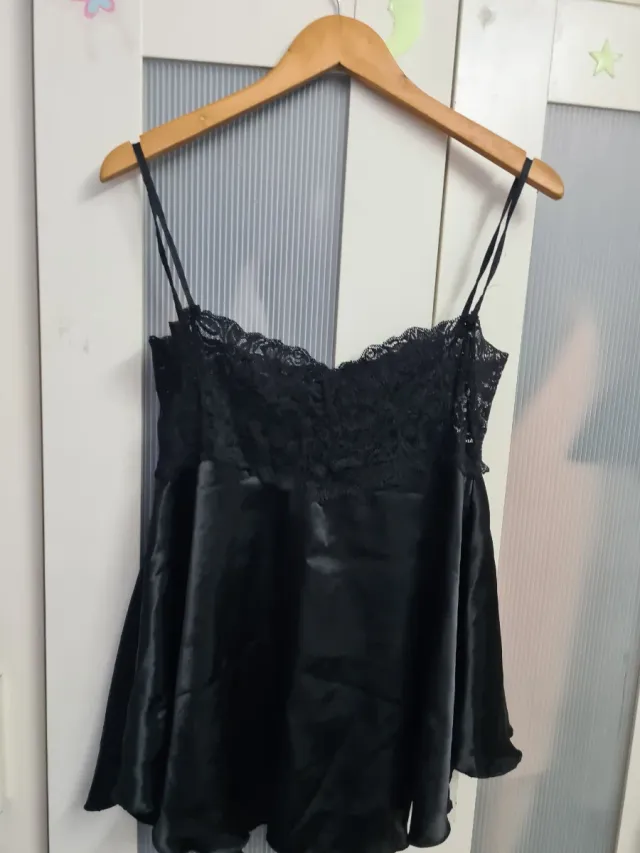 Camisão curto de lingerie sexy com renda