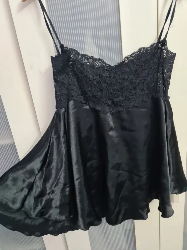 Camisão curto de lingerie sexy com renda
