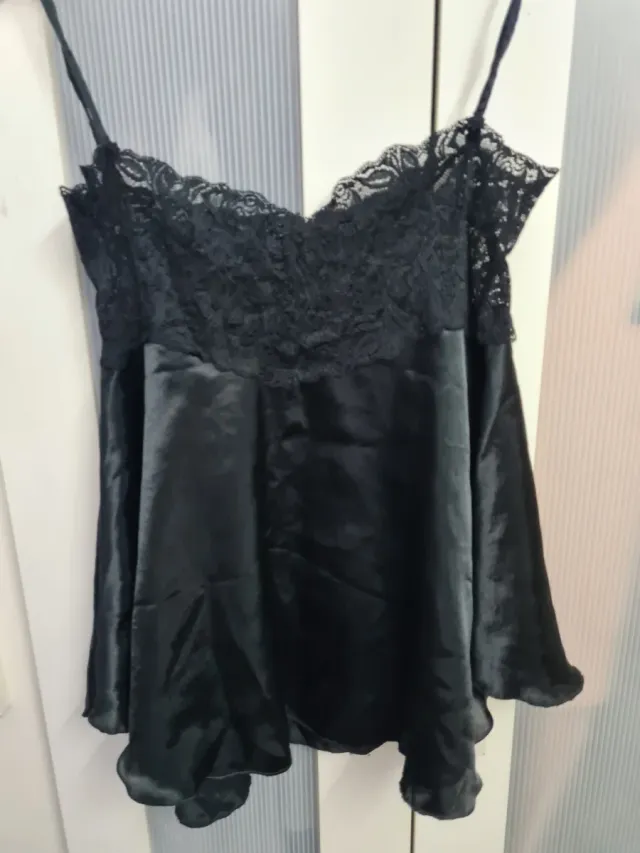 Camisão curto de lingerie sexy com renda