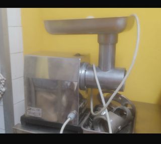 Tritacarne professionale in acciaio inossidabile