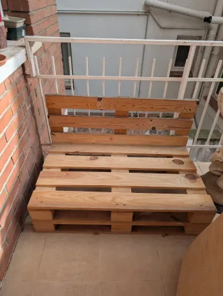 Sofá Palets 120x60 con Cojín Naranja