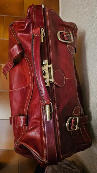 Maletín vintage en piel tipo médico/diligencia