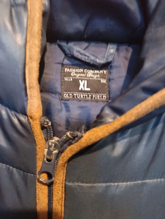 Cazadora azul acolchada capucha XL