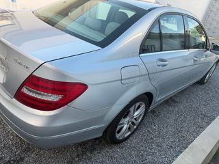 Mercedes-Benz Clase C 2011