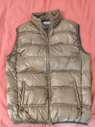 Chaleco Zara Dorado y Verde Oliva