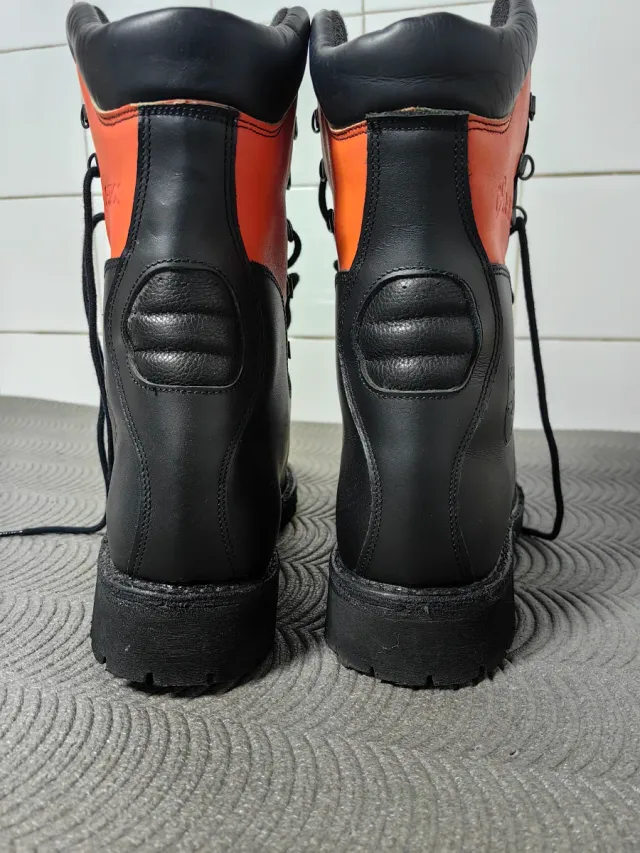 Botas Curgal Forestales Anticorte T-44 (43)