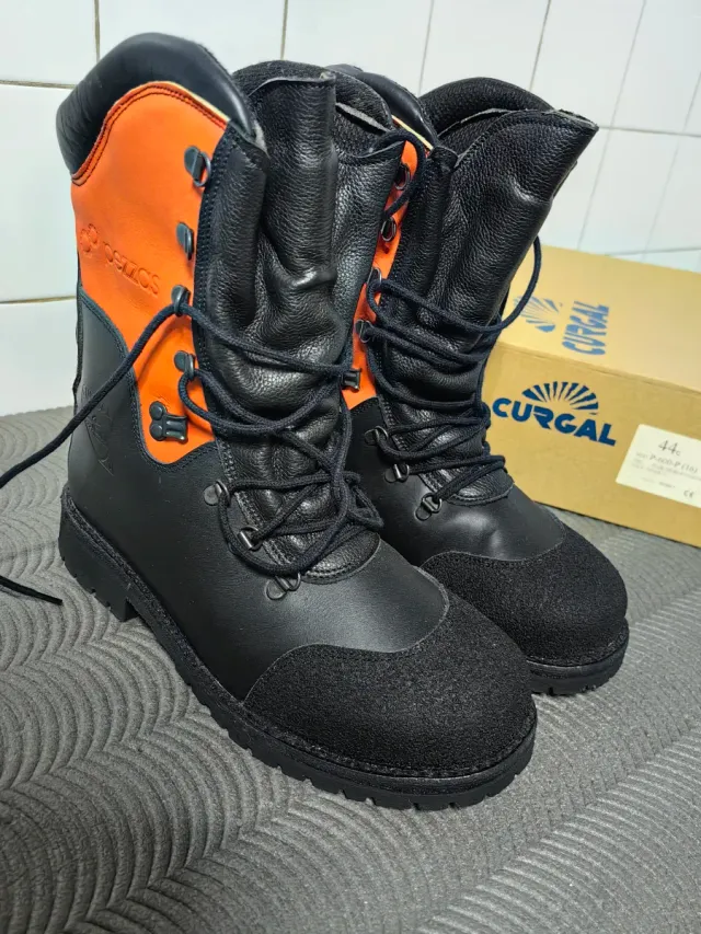 Botas Curgal Forestales Anticorte T-44 (43)