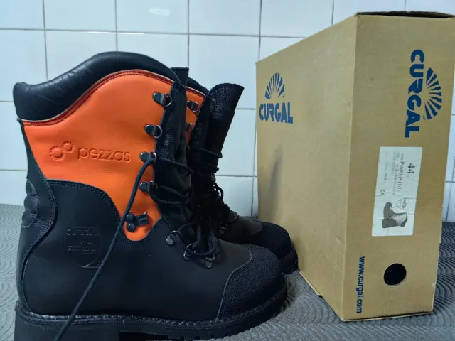 Botas Curgal Forestales Anticorte T-44 (43)