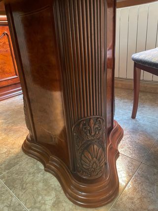 Tavolo da pranzo rotondo vintage e 6 sedie