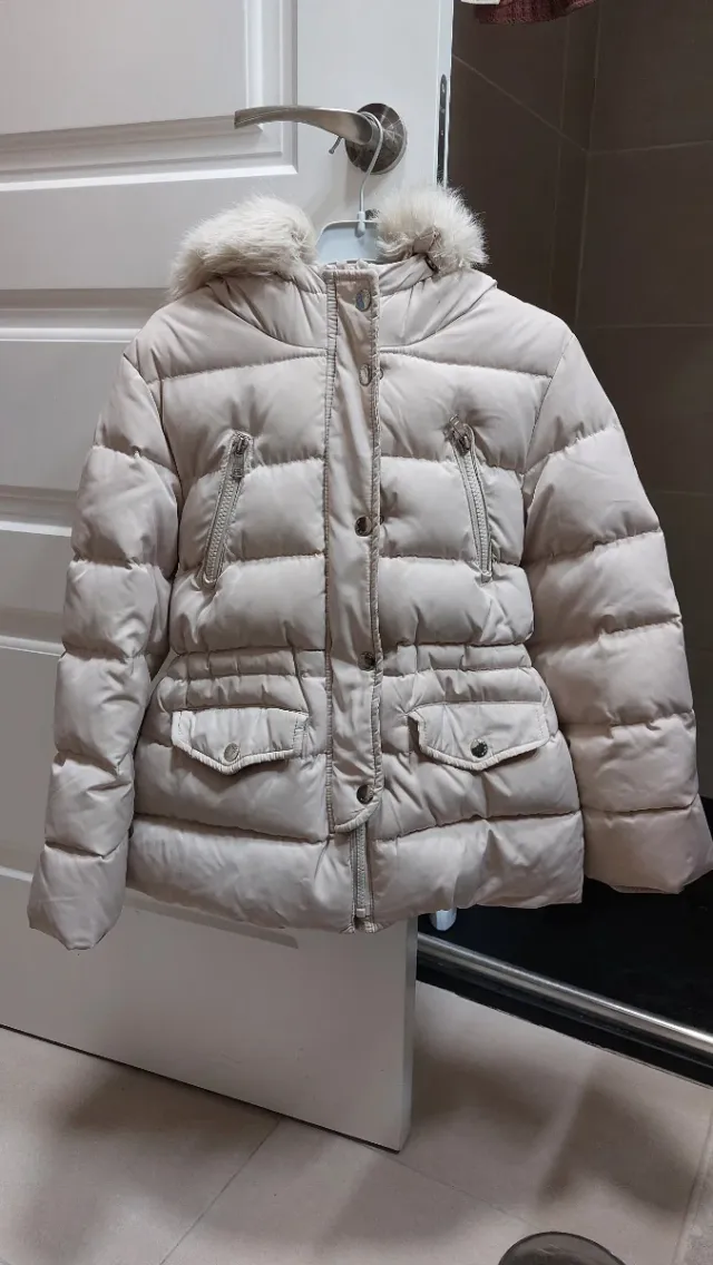 Abrigo niña Zara talla 140
