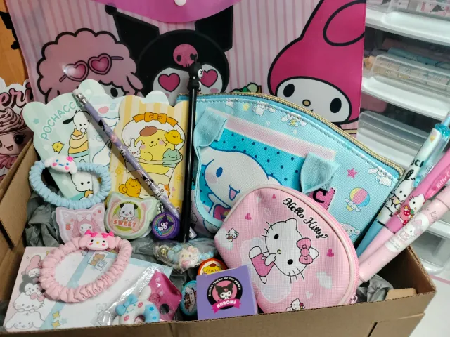 Cajita Sanrio Hello Kitty Kuromi Cinnamoroll