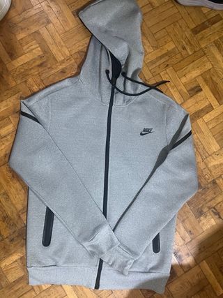Chaqueta Nike Gris con Cremallera