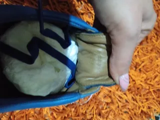 Zapatos azules de terciopelo