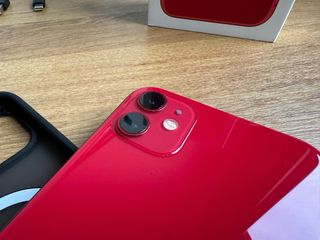 iPhone 11 256GB Rosso