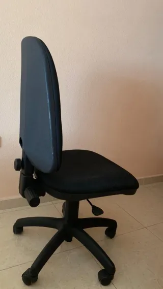 Silla de escritorio negra