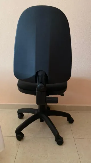 Silla de escritorio negra