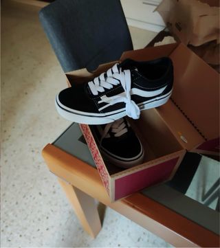 Zapatillas Vans Negras Talla 38 Nuevas