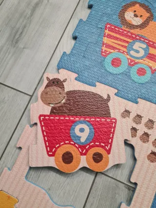 Tappeto gioco modulare con animali e numeri