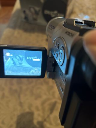 Videocámara Hitachi DVD Cam DZ-MV730E