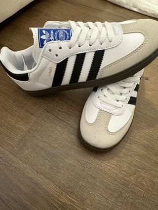 Zapatillas Adidas Samba Beige y Blanco