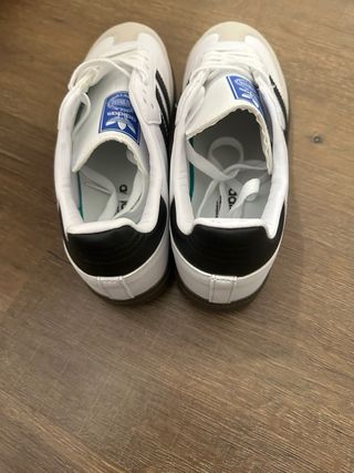 Zapatillas Adidas Samba Beige y Blanco