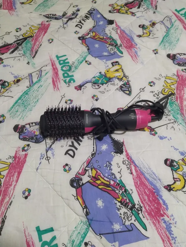 Cepillo Secador Cabello Negro y Rosa