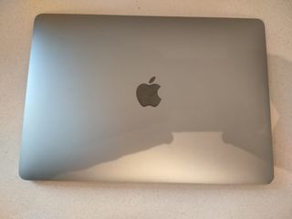 MACBOOK PRO 2018 i5/8/512