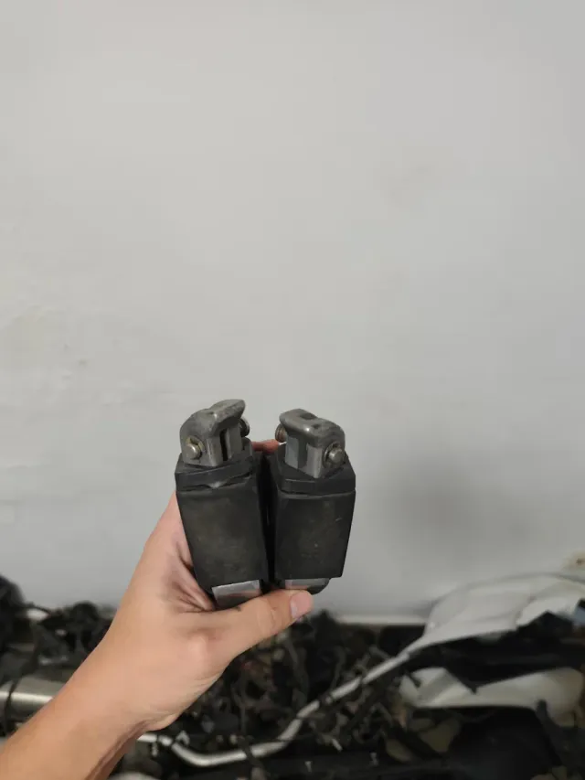 Estriberas Triumph Tiger 800