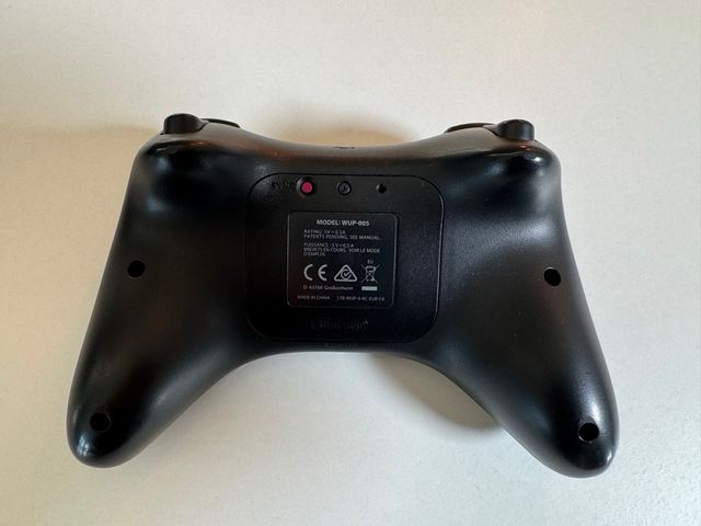 Mando Wii U Pro Original + Cable