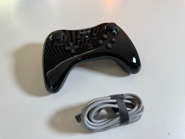 Mando Wii U Pro Original + Cable