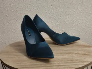 Zapatos de tacón Zara azul talla 36