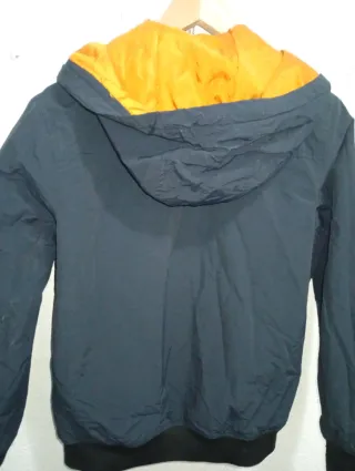 Cazadora Zara niño 13-14 años. Cazadora de vestir.