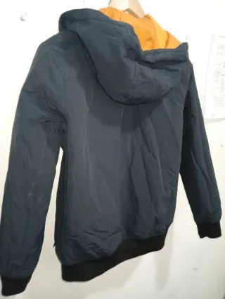 Cazadora Zara niño 13-14 años. Cazadora de vestir.