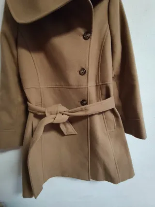 Abrigo de chica talla 44 de Fórmula Joven nuevo.