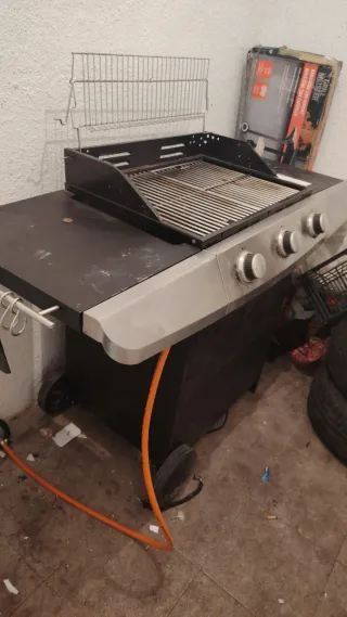 Barbecue a gas con ruote