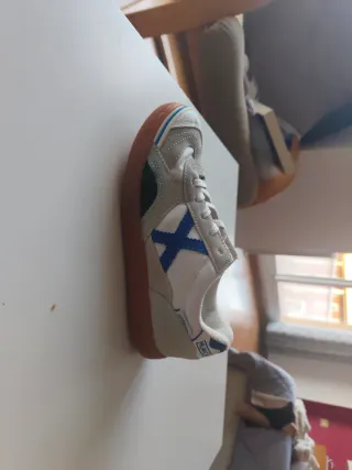 Zapatillas Munich niño multicolor y blacas