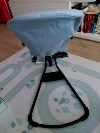 Hamaca Babybjorn Soft Balance Azul + Juguete