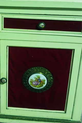 Mueble recibidor antiguo madera con pomo porcelana